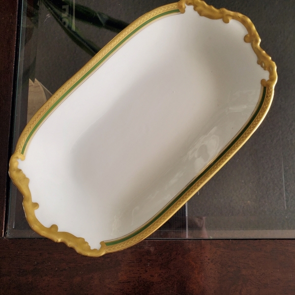 Vienaud Limoges Small Serving Plate with 24kt gold trim modern-looking - Picture 2 of 11